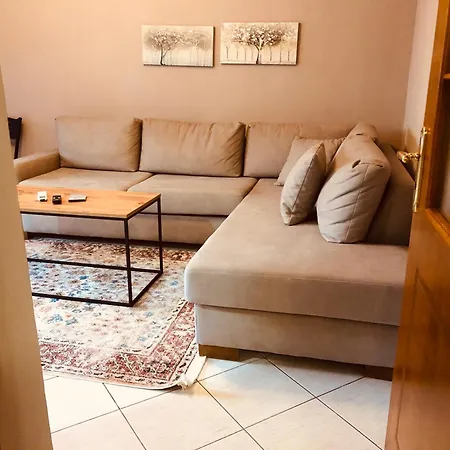 Apartment Qemal Stafa *